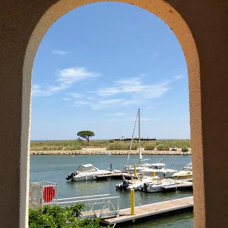 Marina Sur Presqu'ile Des Capellans *